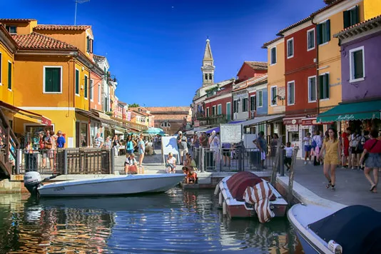 Murano Burano Fotoğrafları Italya Gezilecek Yerler Çekergezer Hakan Aydın Gezgin Fotoğrafçı www.cekergezer.com www.cekergezer.com