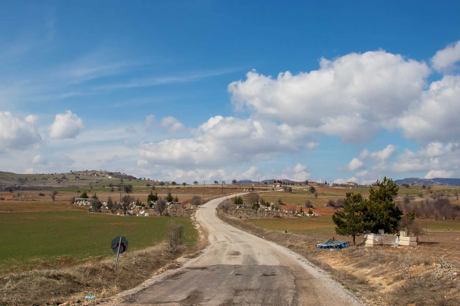 Karagöl'e giderken solda biryerleşim
