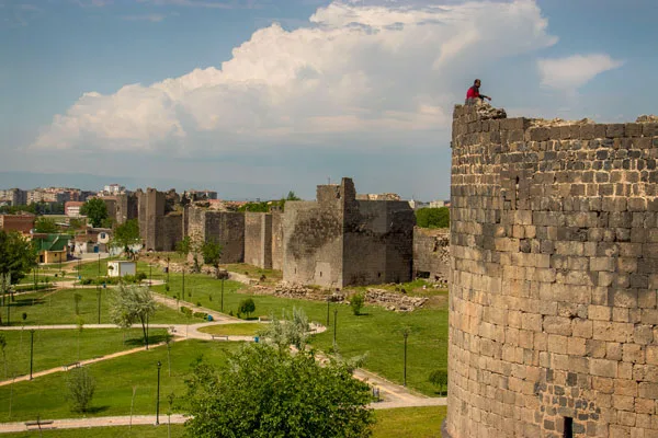 Yansıyan Profil Taşıyan Demirci Ankara Fotoğrafları Ankara Sokakları Ankara Resimler Gezgin Fotoğrafçı Çekergezer Hakan Aydın