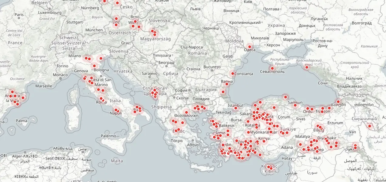 Çekergezer gezi haritası: gezilen 325 yer kırmızı noktalarla işaretli